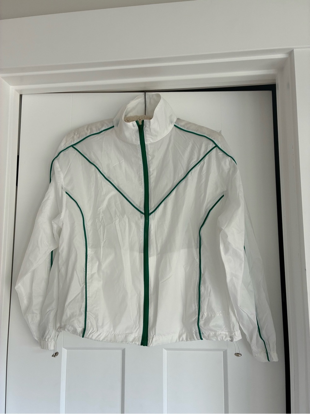 NWT Zyia Active White Windbreaker Jacket with Green Piping translucent size XS